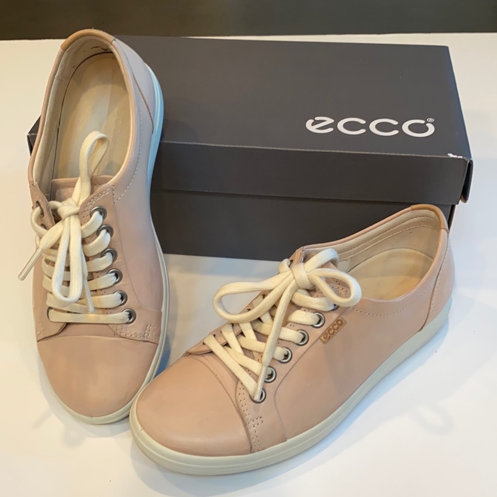 ECCO “soft 7” sneaker. Soft pink. Size 5